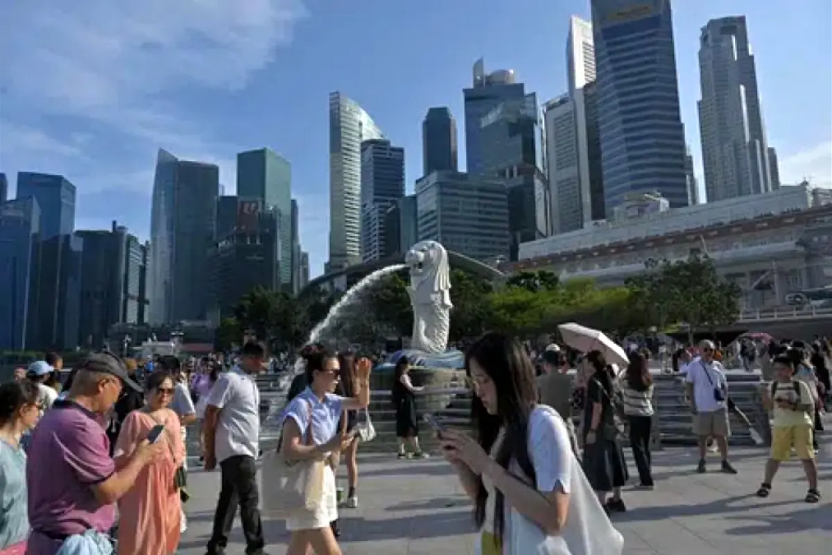 Singapore Hotel Upgrades Accelerate to Beat Regional Rivals