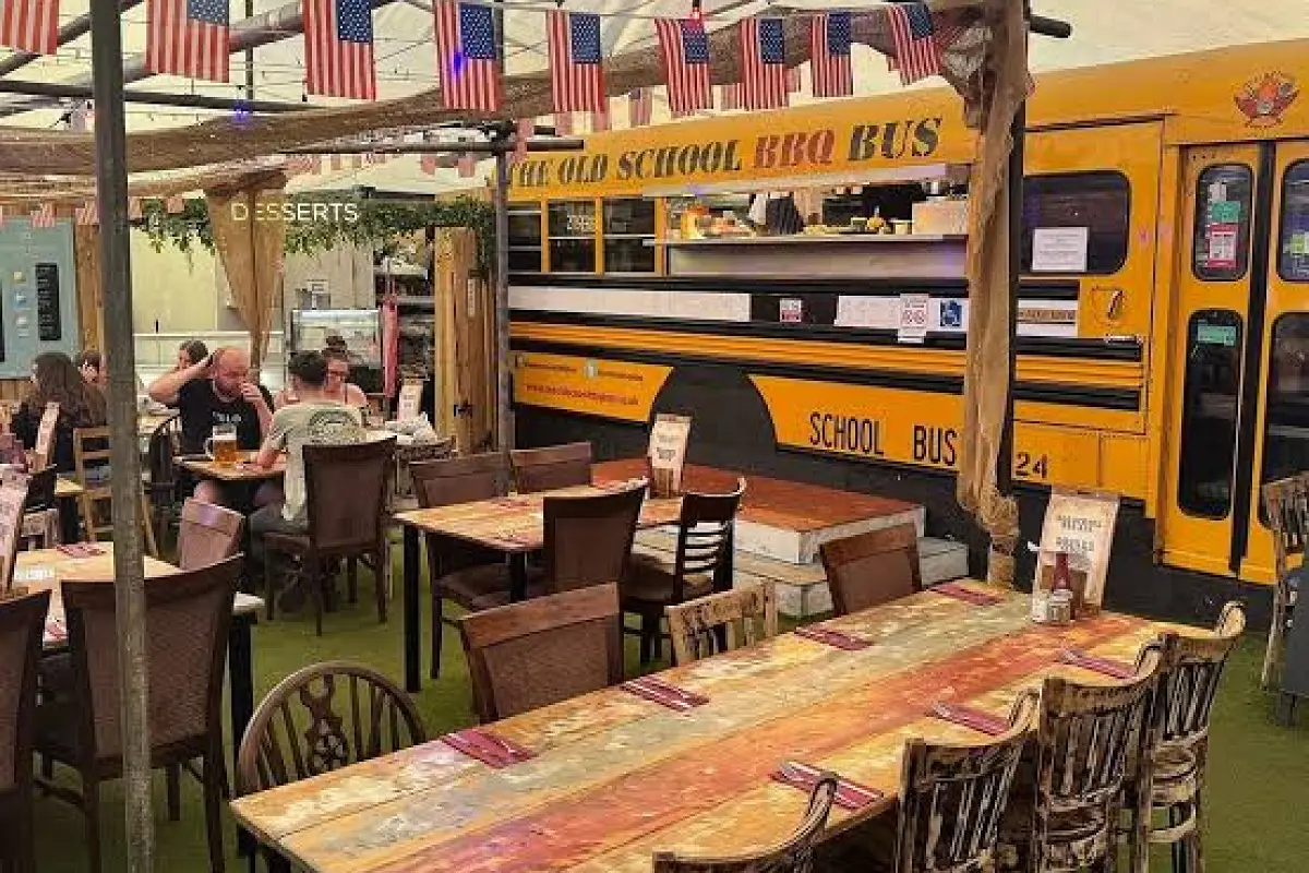 Old School BBQ Bus Oldham Wins Gold Seal Award Four Years Running