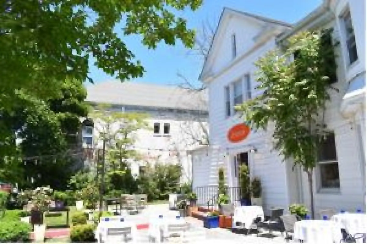 ZErdem Restaurant Greenport Opens for the Summer Season