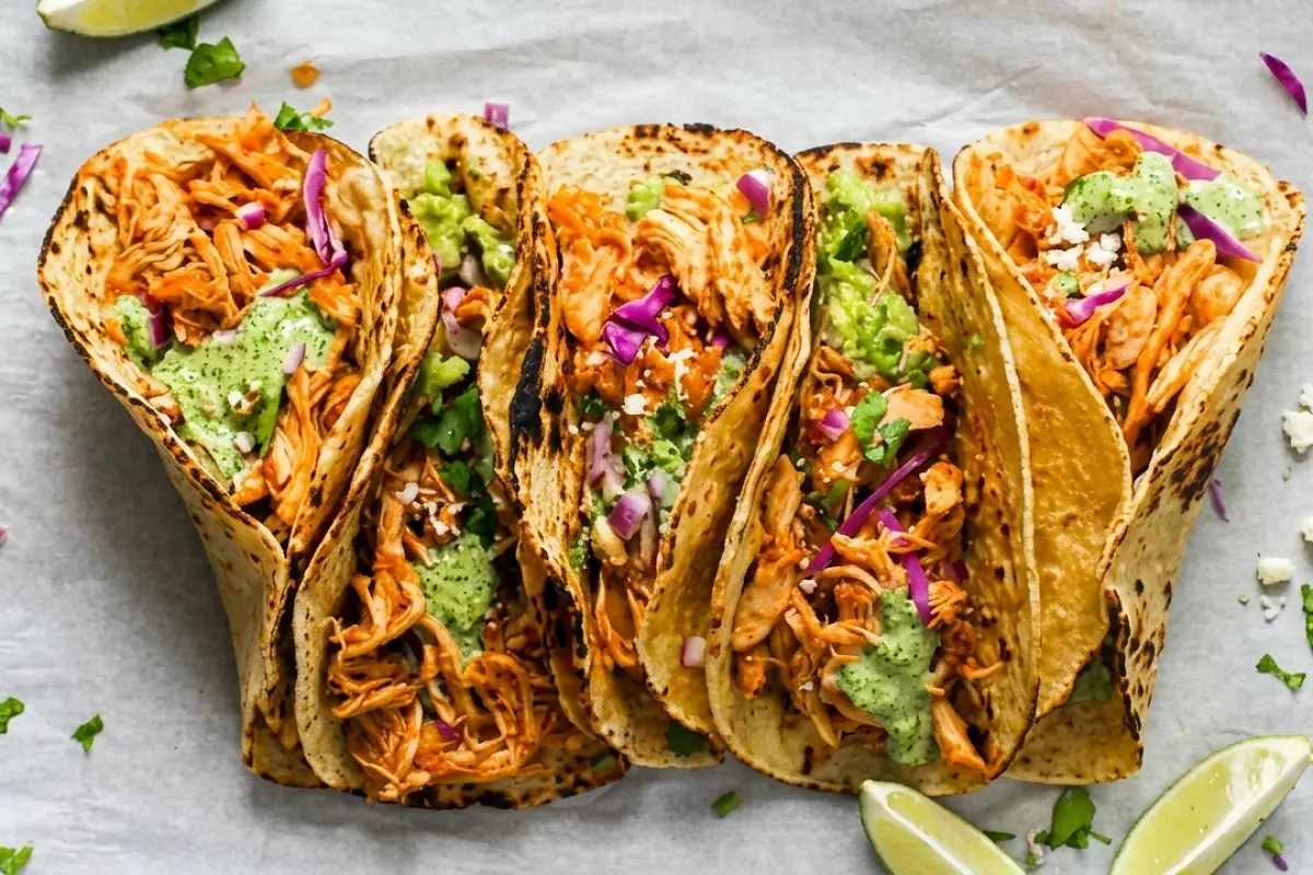 Instant Pot Chicken Tinga Tacos