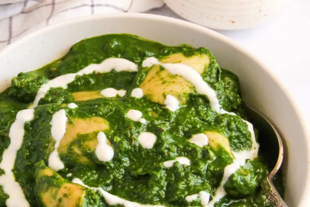 How To Serve Saag Chicken ( Stepwise )