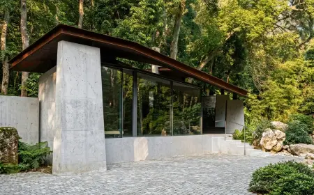 Stream Restaurant Yangshuo: Atelier Guo's Stunning Concrete Retreat