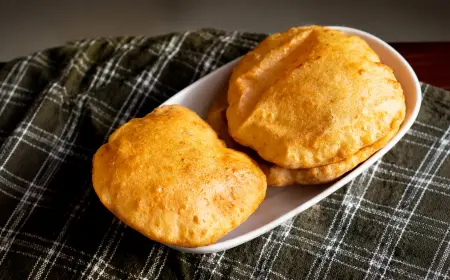 Mangalore Buns (Sweet Banana Buns)