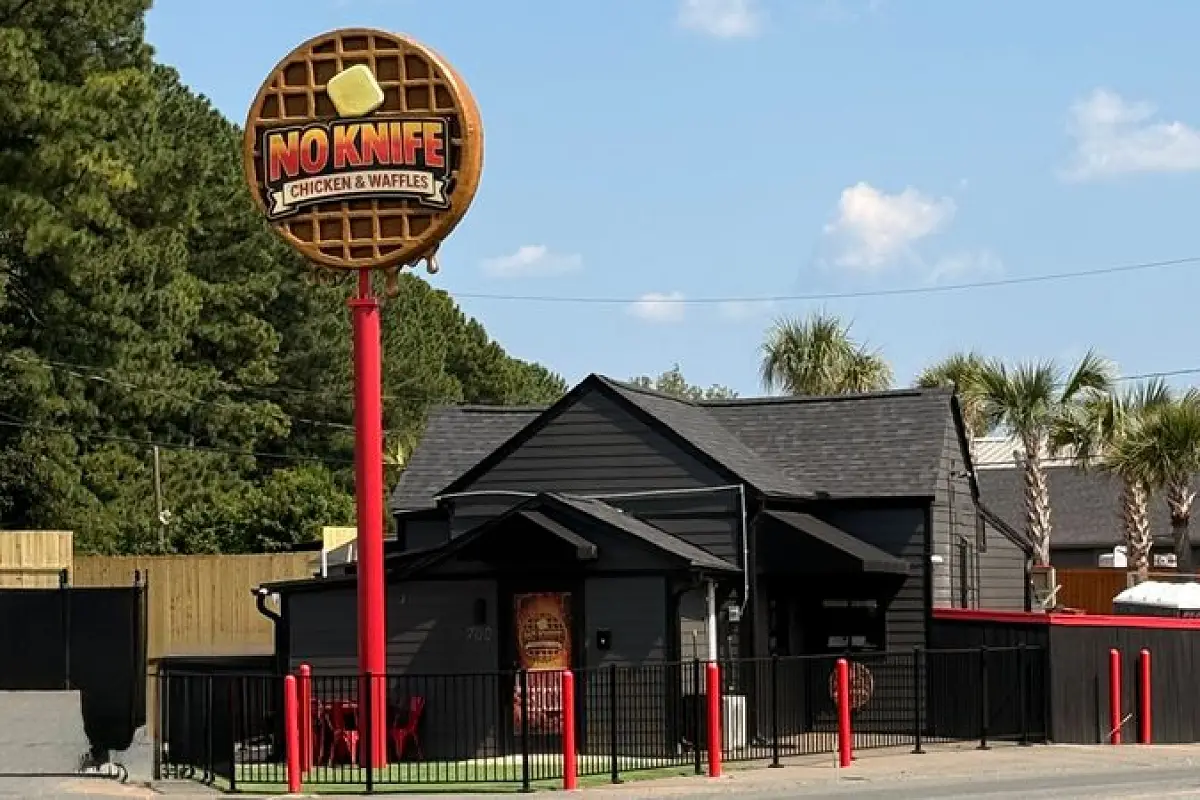 No Knife Chicken & Waffles Charlotte Opens This Weekend