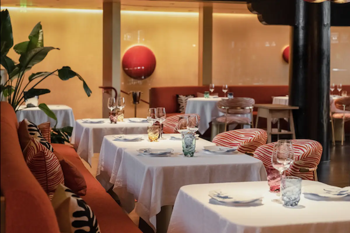 The Hall by Louis Vuitton Chengdu: Luxury Dining Redefined