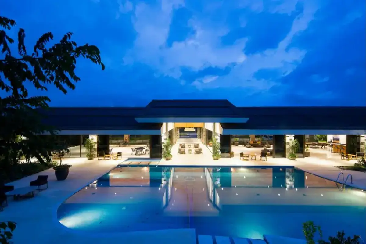 Factors Influencing Hotel Choice: What Modern Guests Really Want
