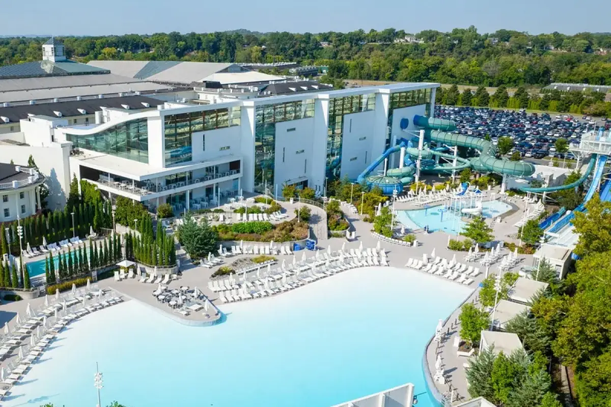 Best Hotels with Indoor Water Parks Across the US