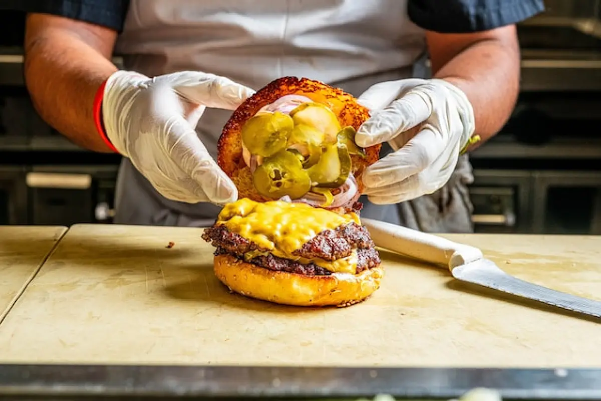 Restaurant Burger Prices Reveal a Costly Transformation