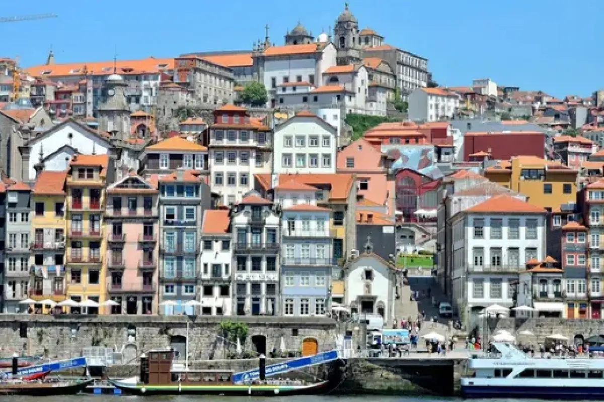 International Hotel Group Plans Up to 10 Hotels in Portugal
