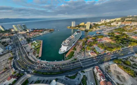 Puerto Vallarta Tourism Challenges: Billboards, Closures, Exit