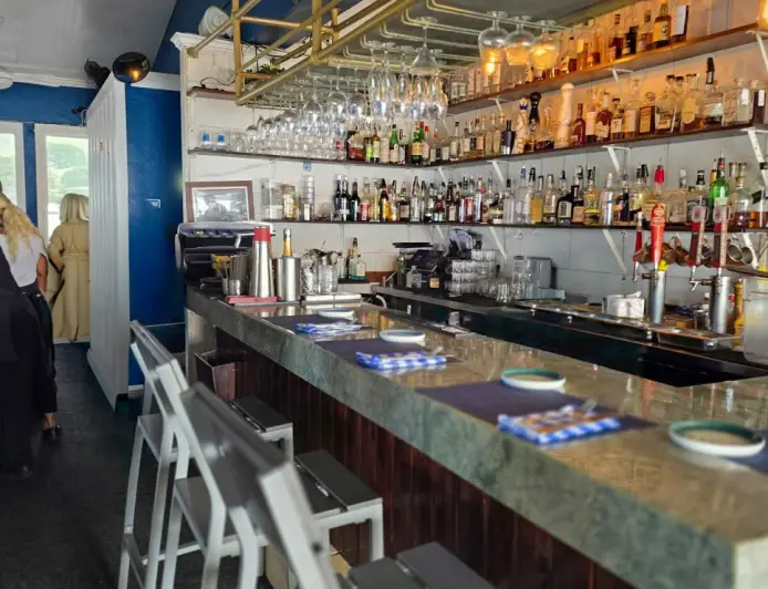 Hawaii Restaurant Fees: Island Hospitality Economics Made Transparent and Contentious
