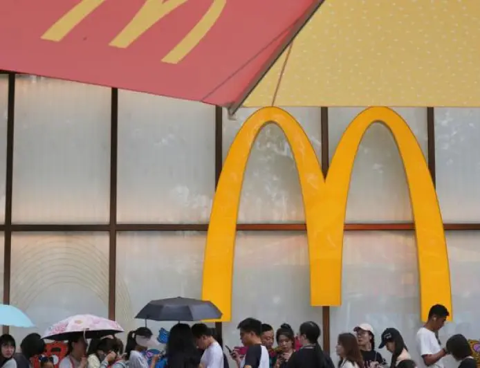 US and China Fast Food Chains Cross the Pacific Both Ways