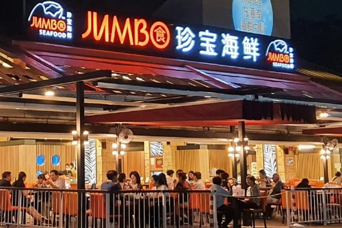 Jumbo Seafood East Coast Closure Ends 39 Years and Raises Charity