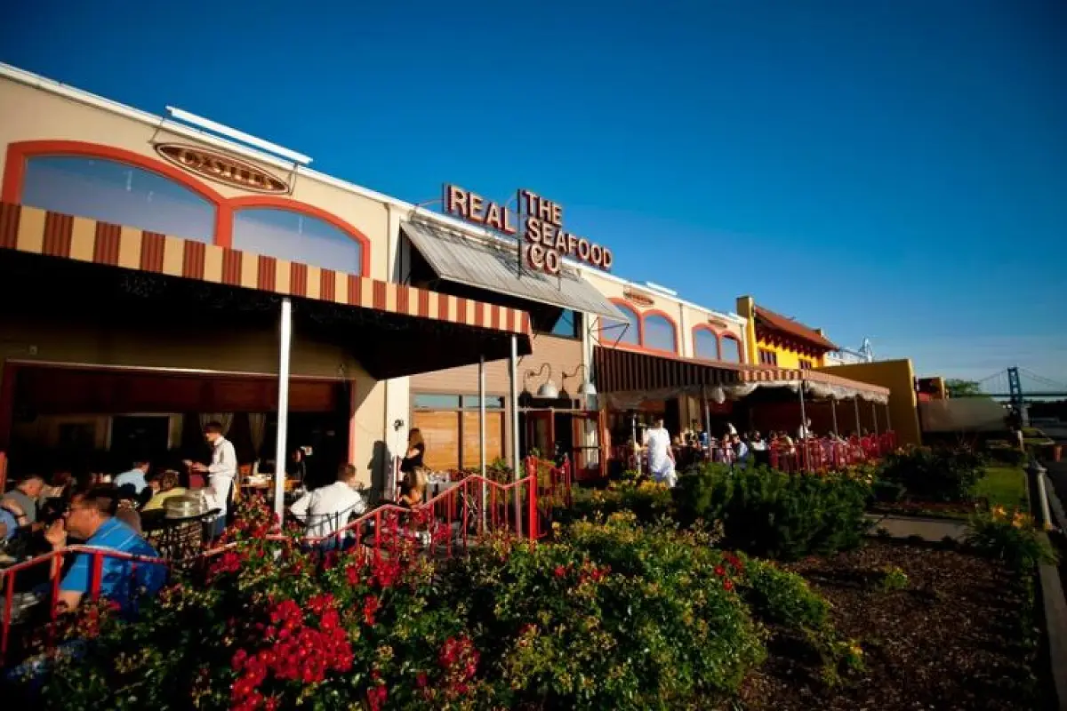 Best Seafood Restaurants in Ohio: Six Spots for Crab Cakes and Oysters