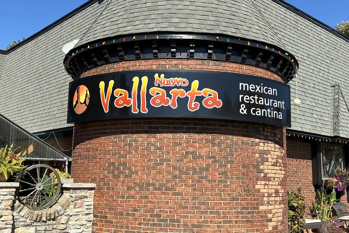 Nuevo Vallarta Grand Blanc Restaurant 20th Anniversary Nears