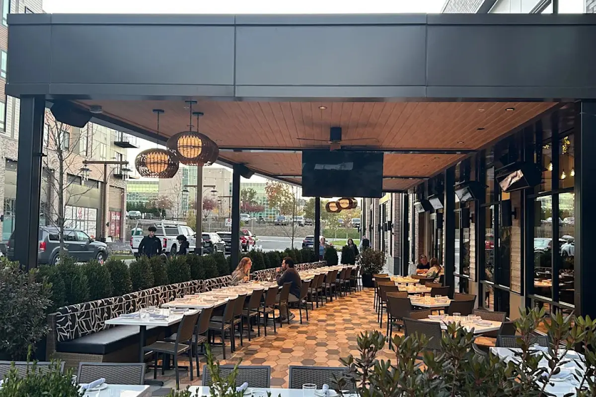 Burton's Grill & Bar Parsippany Opens at New District 15Fifteen