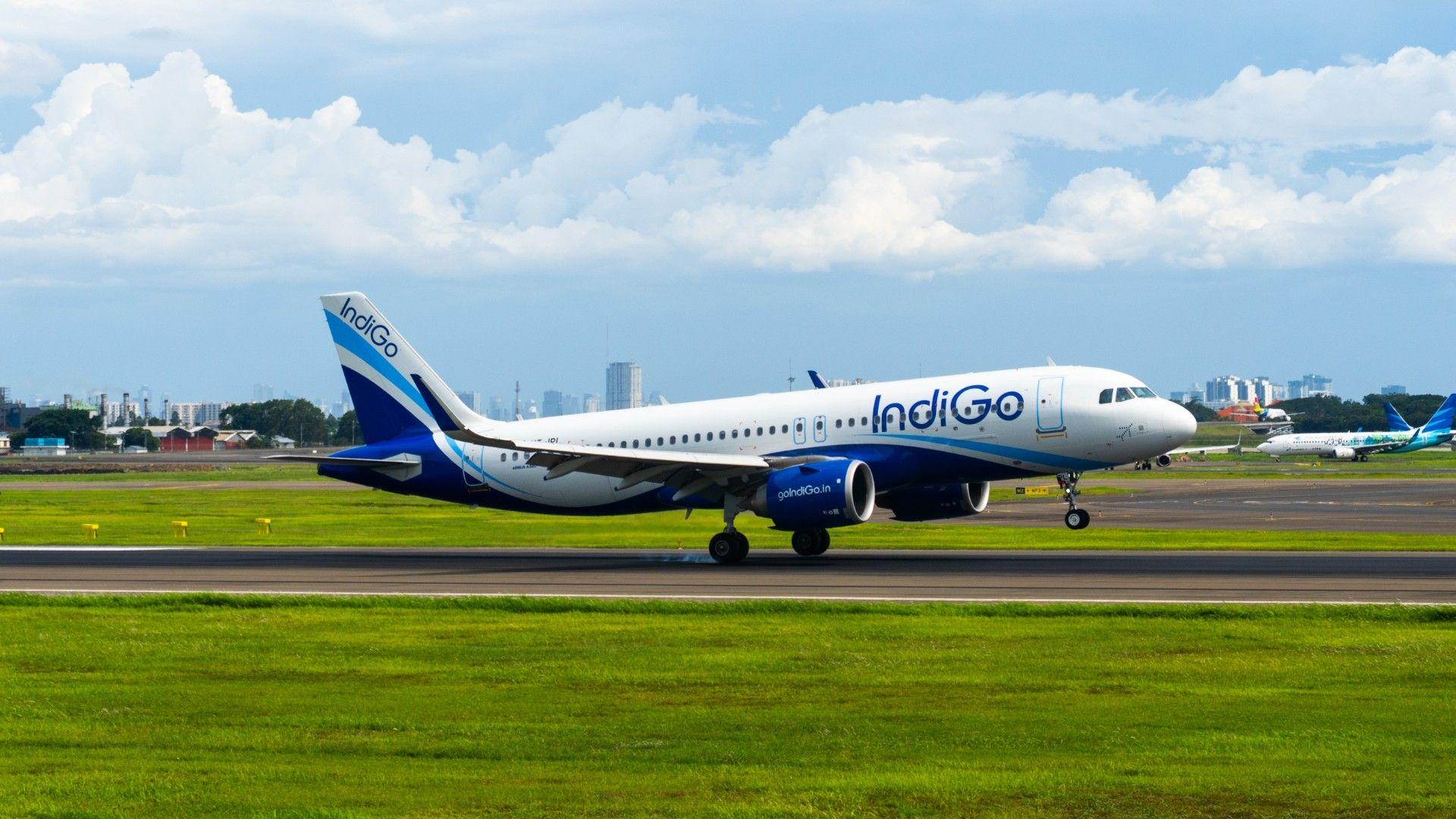 indigo power bank fire: Breaking A321neo Diverts After Overhead Blaze