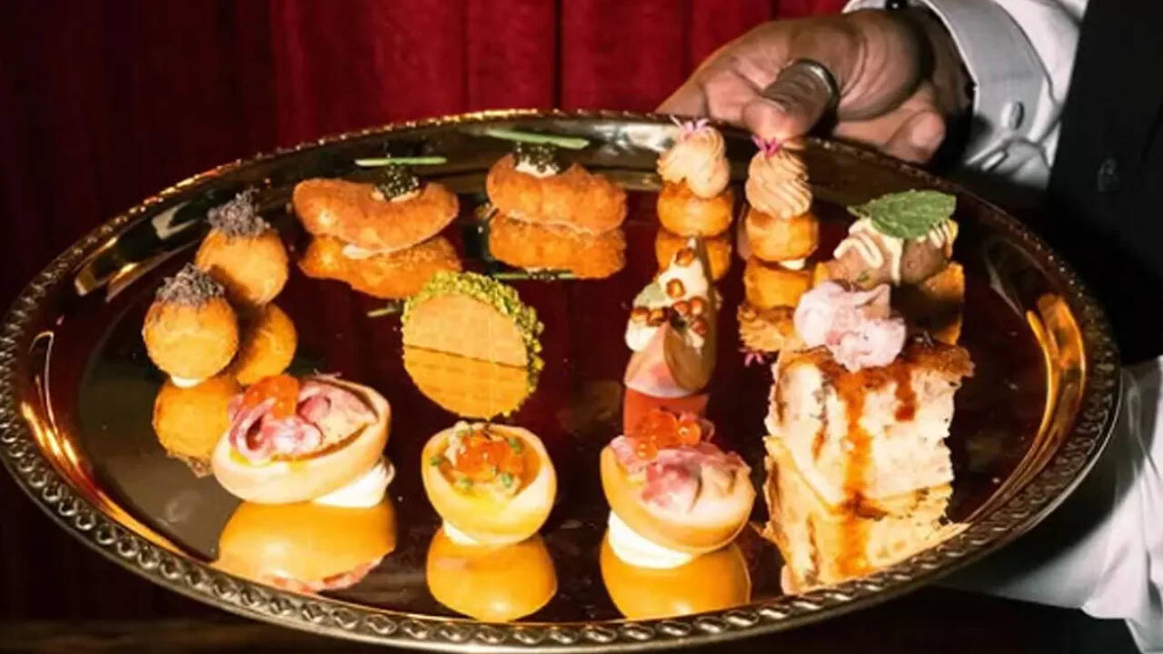 Restaurant tax evasion: Breaking 25,000 Cr Probe Into Food Outlets