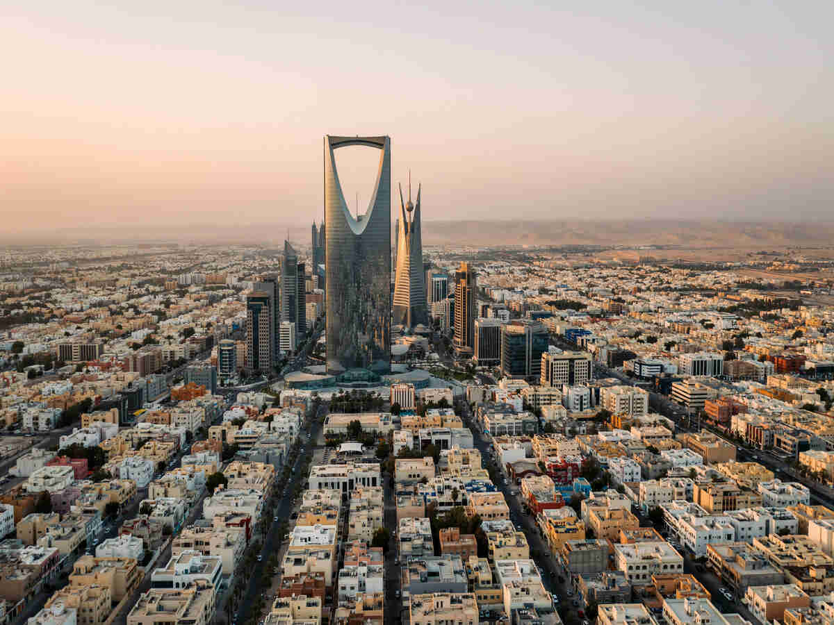 Saudi Arabia Travel Advisory: Essential Updates on Security Risks