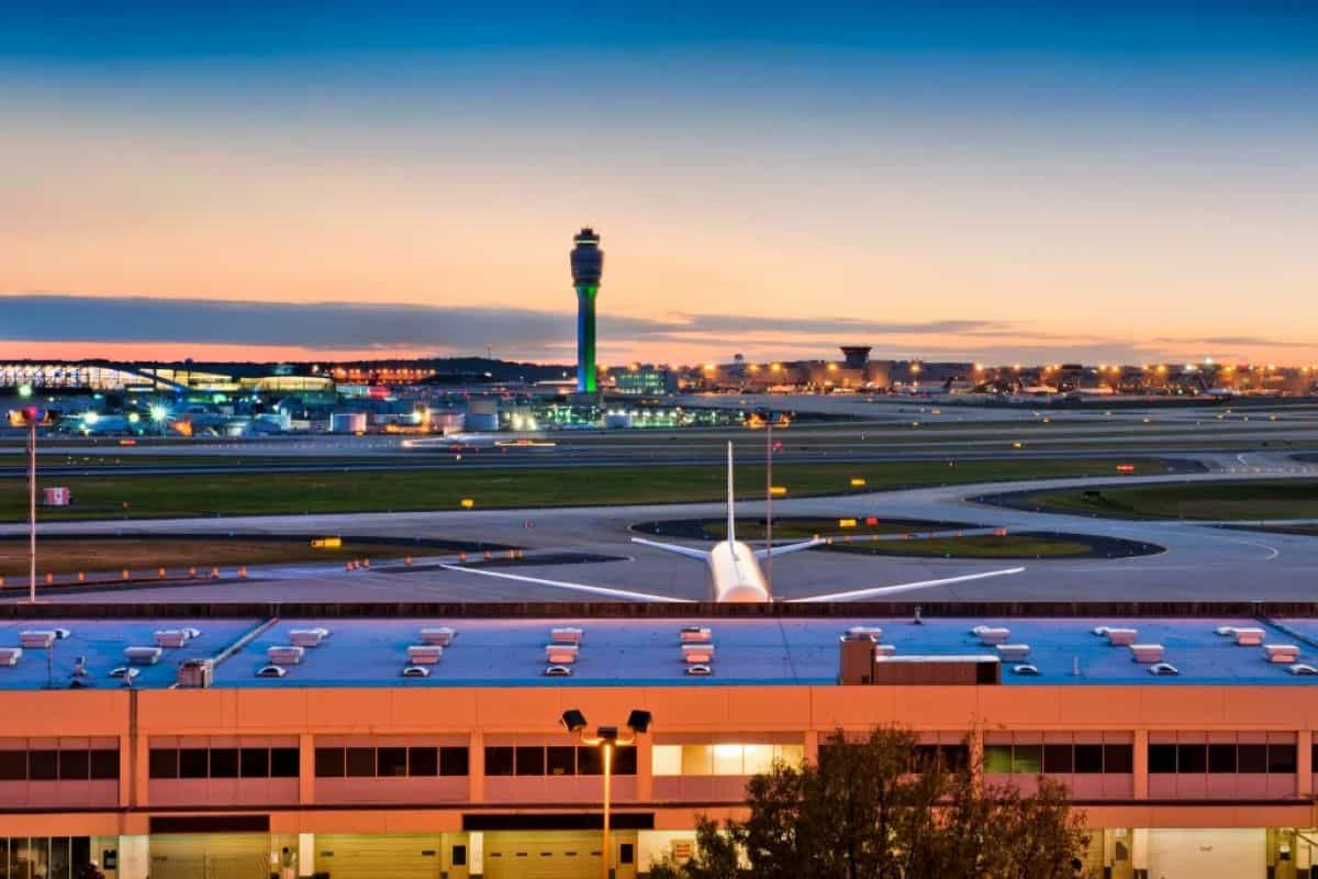 Airport connecting flights: The Ultimate Guide to Hub Competition