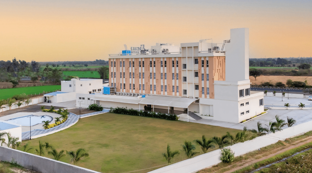 Kamat Hotels Shares Show Mixed Technical Signals Amid Modest Momentum Shift