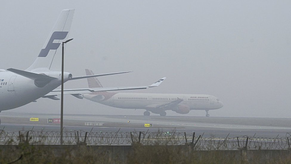 Dense Fog at Indian Airports Causes Flight Delays and Cancellations