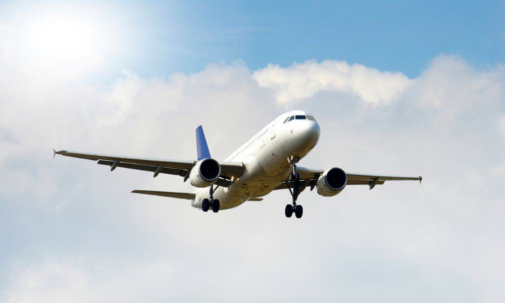 Middle East Flight Disruptions Spread as Airspace Closures and Tensions Hit Airlines