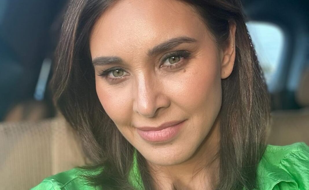 Lisa Ray Escapes Metropolis Life For Blissful Retreat in Kashmir, Shares Glimpses Of Her “Morning Rituals”