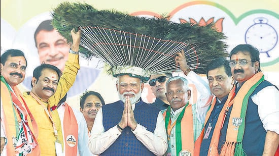 **EDS: IMAGE VIA narendramodi.in** Nanded: Prime Minister Narendra Modi being felicitated during a public meeting ahead of the Maharashtra Assembly elections, in Nanded district, Saturday, Nov. 9, 2024. (PTI Photo)(PTI11_09_2024_000221B) (PTI)