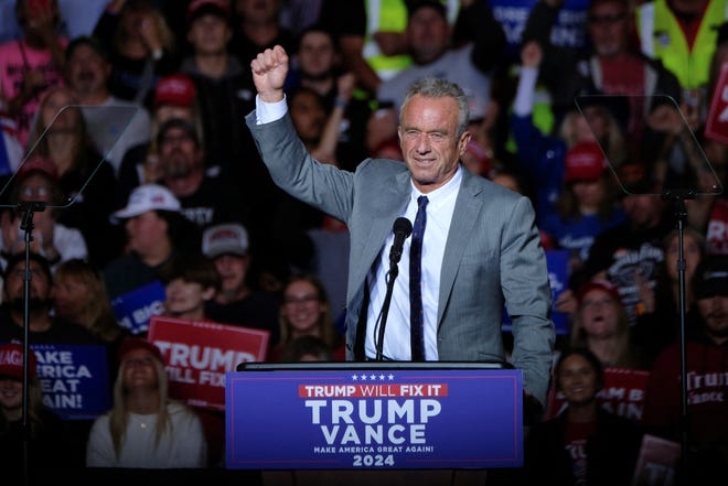 Robert F. Kennedy Jr. attends a campaign event for Republican presidential nominee and former U.S. President Donald Trump in Milwaukee, Wisconsin, U.S. November 1, 2024.