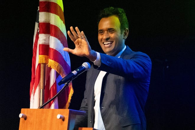 Vivek Ramaswamy, a former Presidential Candidate, speaks to a crowd at the Post-General Impact Ohio By Ohio Chamber of Commerce event at COSI on Thursday, Nov 7, 2024 in Columbus, Ohio.