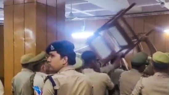 Police at Ghaziabad District Court following a heated exchange of words between a lawyer and a judge during a hearing on October 29. (PTI File Photo)(PTI)