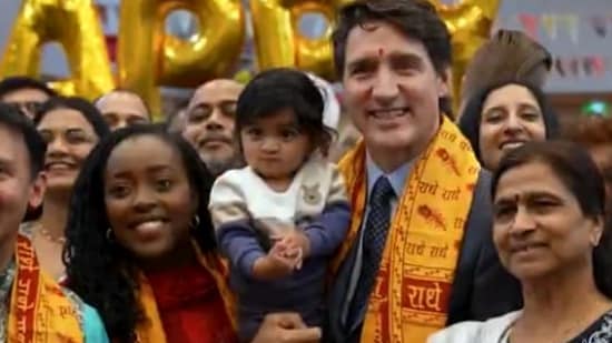 Justin Trudeau with Canada's Hindu community on Diwali (X)