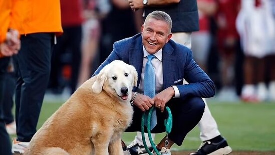 Kirk Herbstreit shared the heartbreaking news of the passing of his beloved golden retriever, Ben.(Getty Images)